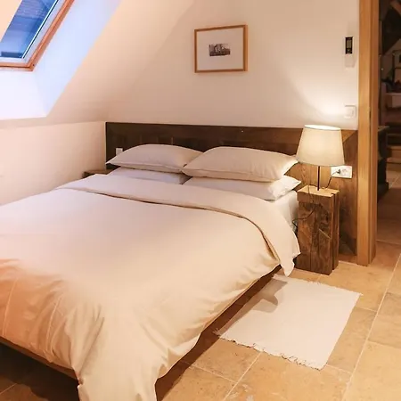 Novak -modern Barn Loft * Dvor