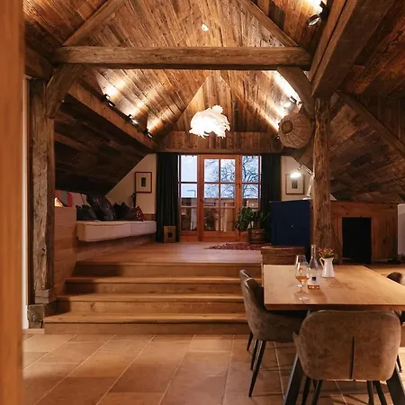 Novak -modern Barn Loft Apartmán *